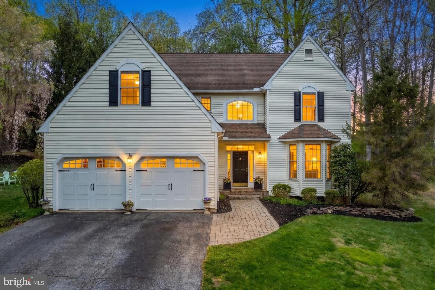 1003 Travis Court