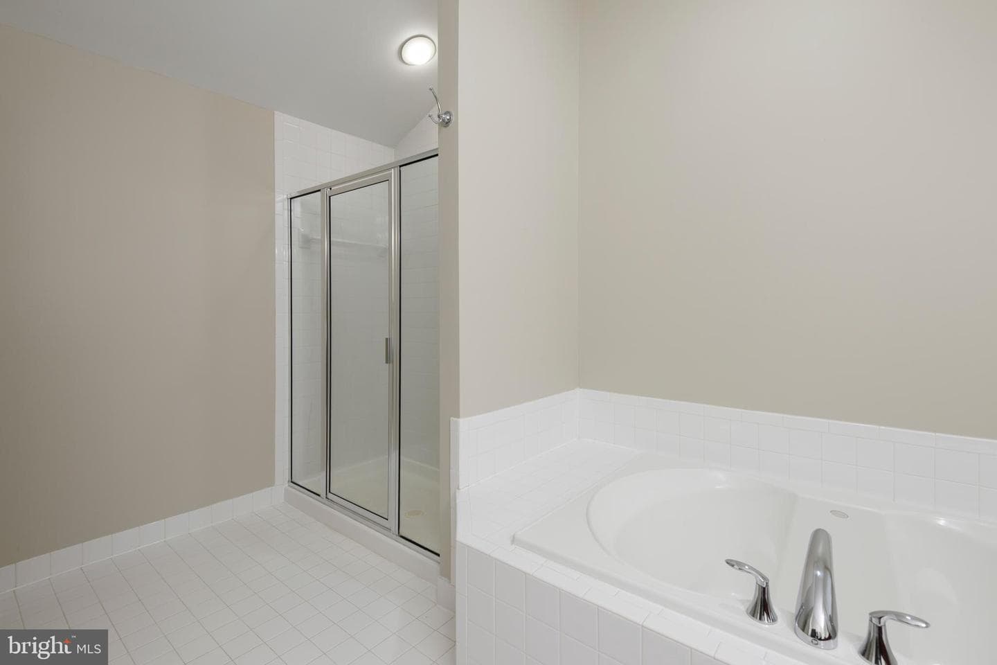 228 Cherry Lane photo 19