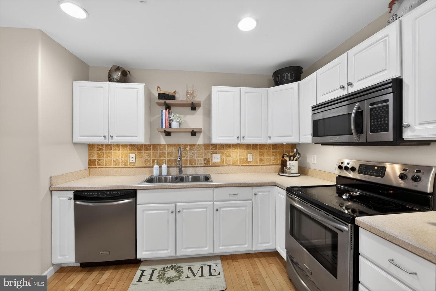 125 Red Oak Court #21 photo 7