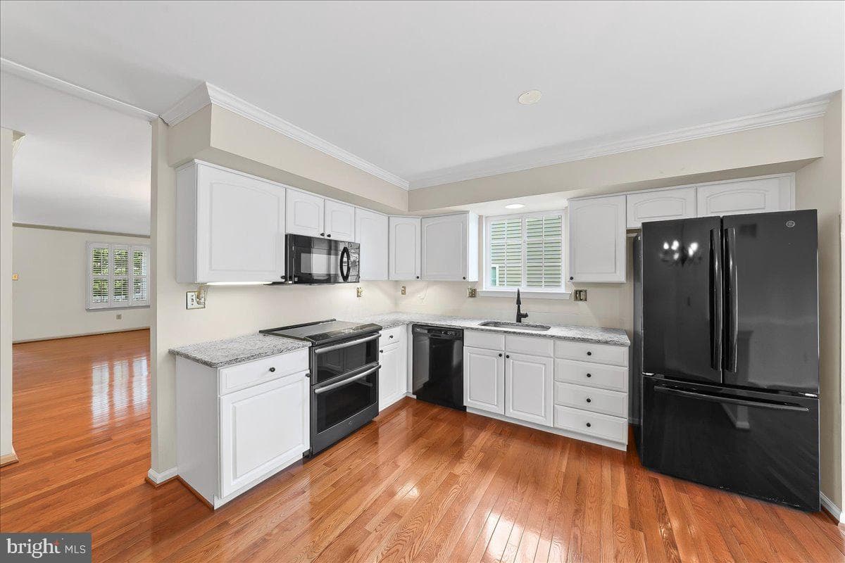 418 E Glenview Drive photo 9
