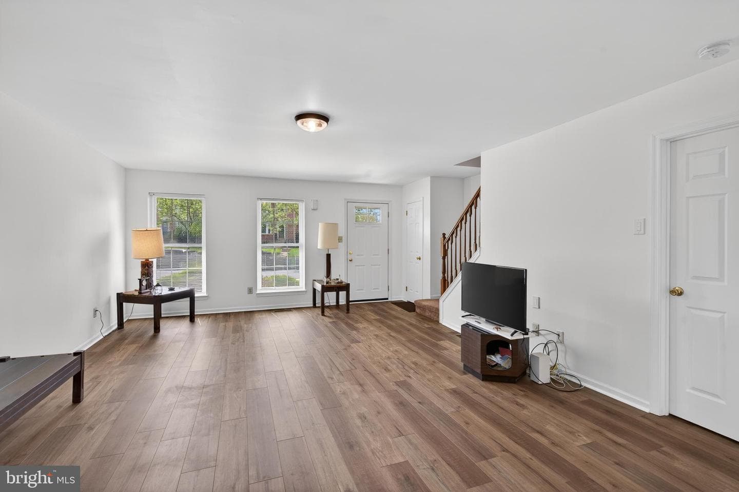 122 Longford Road photo 2