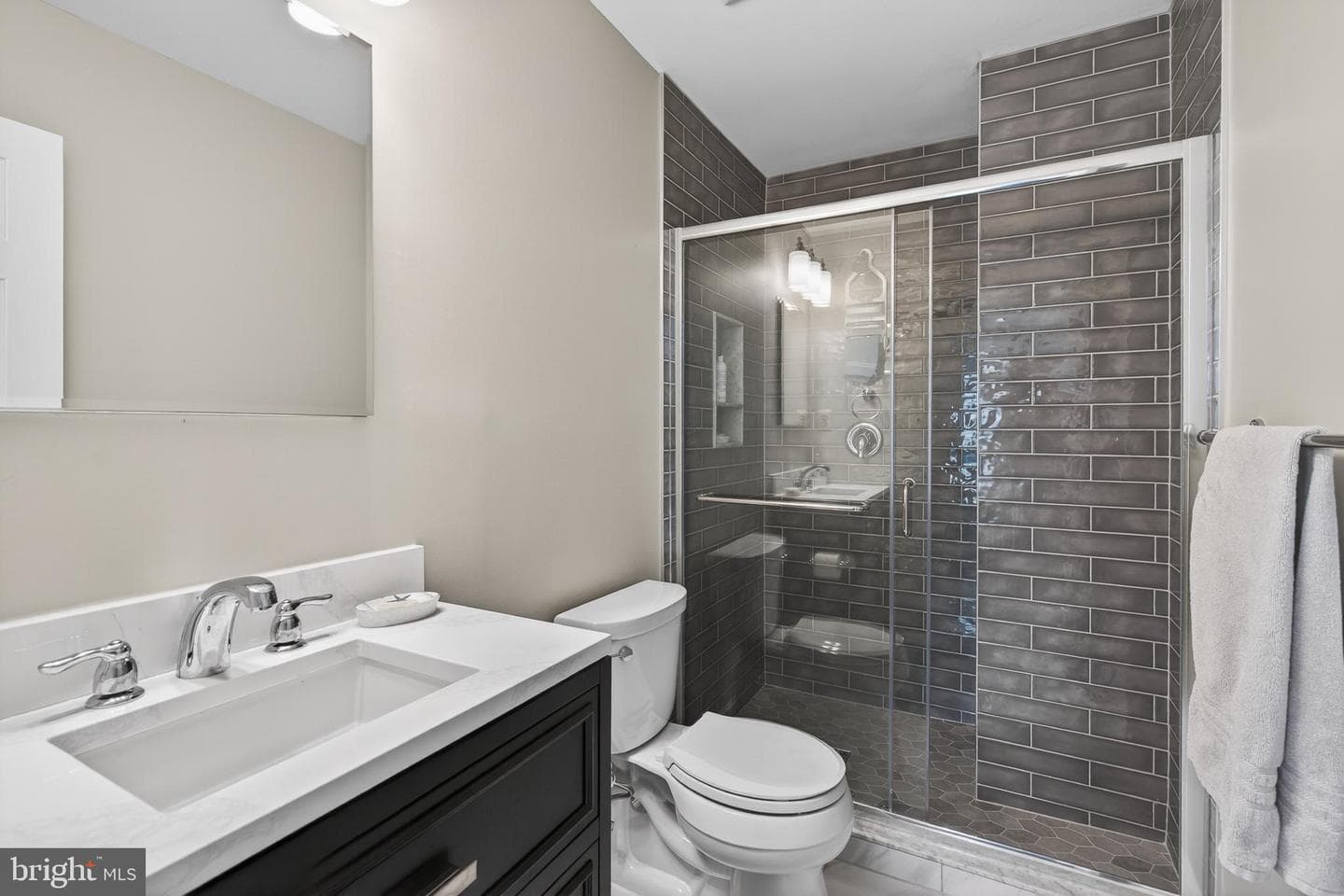 122 Longford Road photo 20
