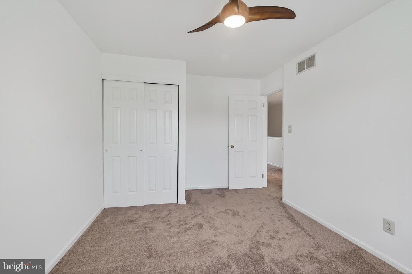 122 Longford Road photo 28