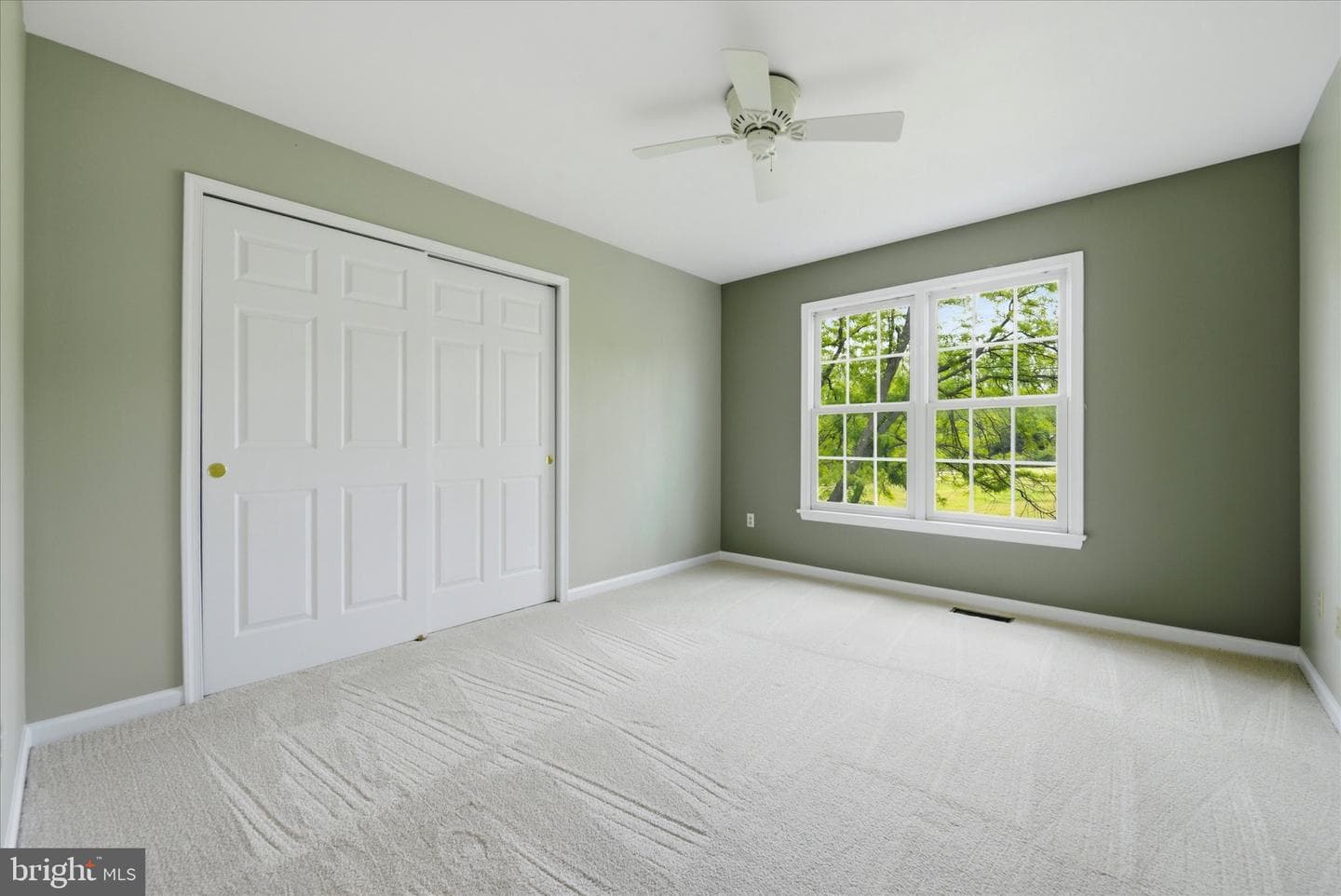 1623 Saint Peters Way photo 32
