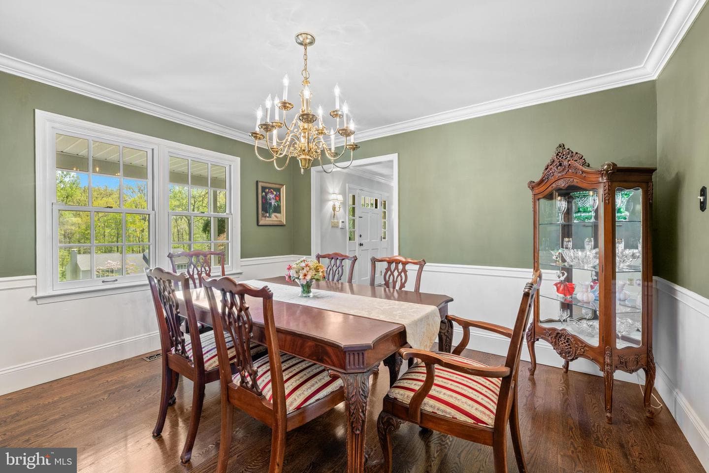 1064 Beaumont Road photo 14