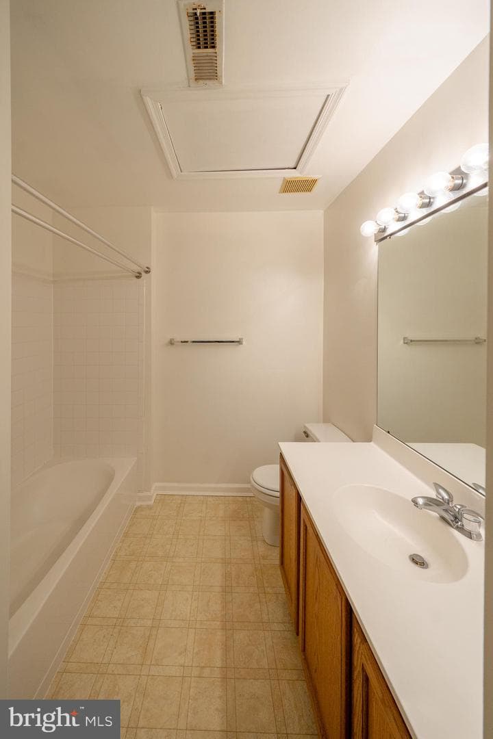 990 Fernhill Road #105 photo 39