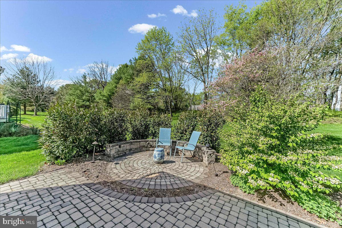 131 Violet Drive photo 39