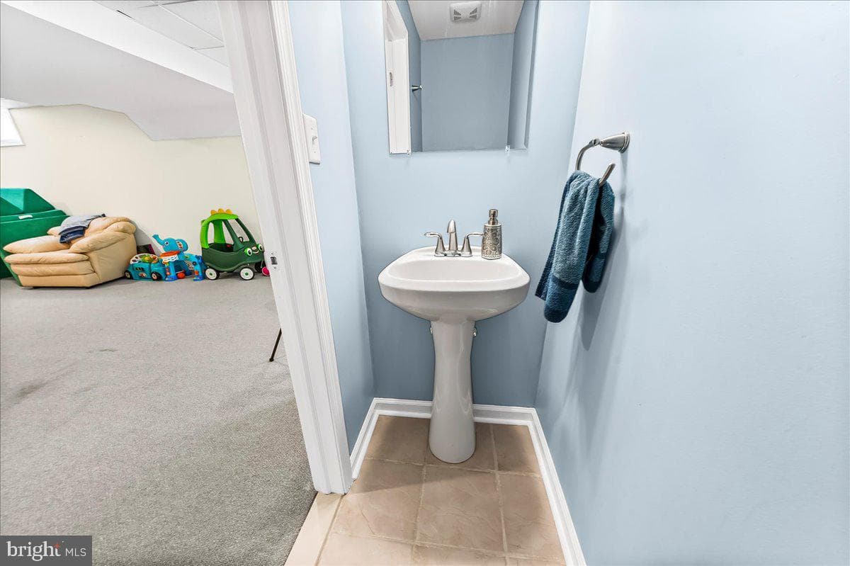 407 Valley Drive photo 28