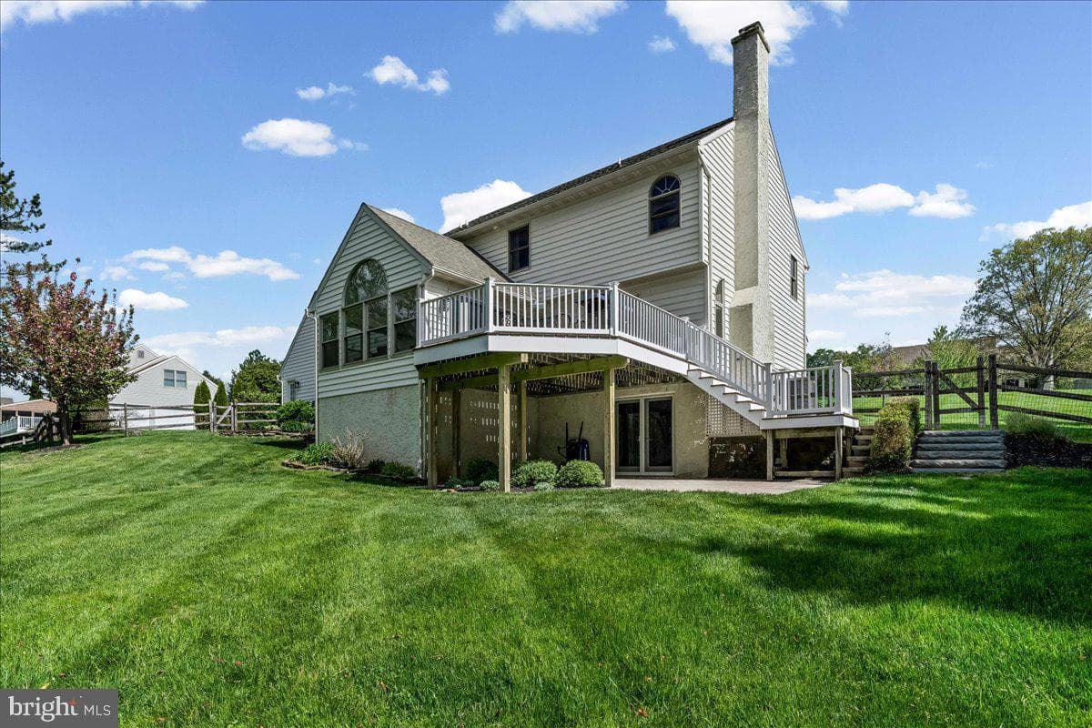 407 Valley Drive photo 32
