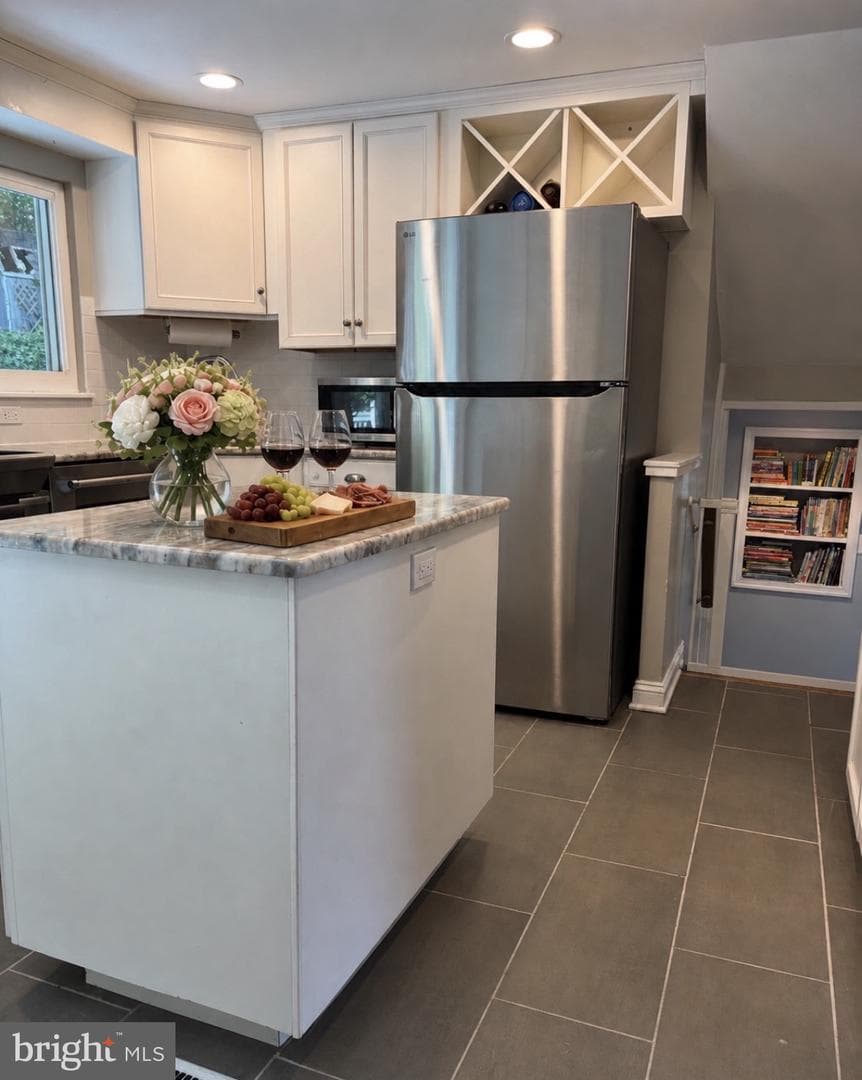 10 Jacqueline Drive photo 12