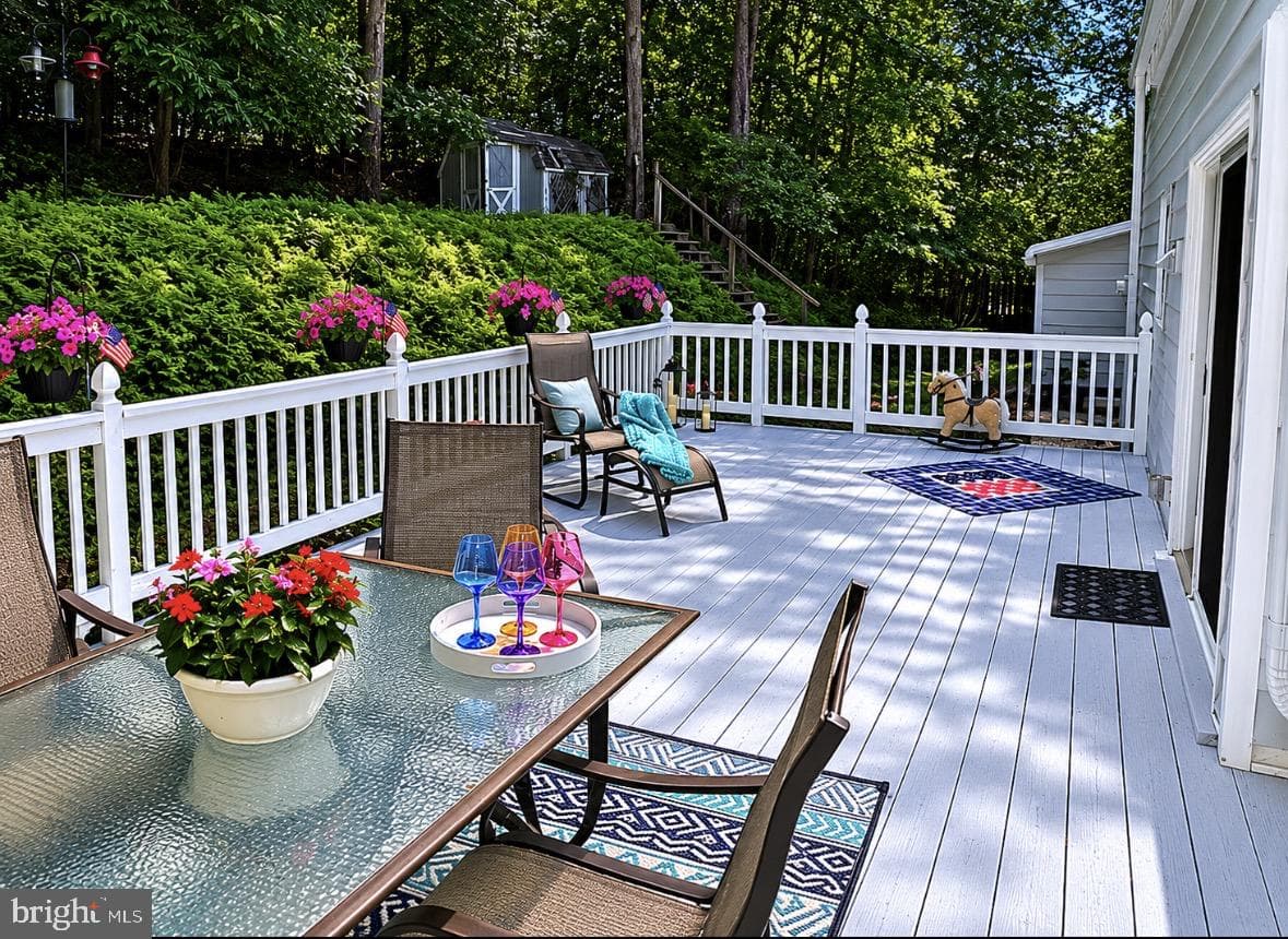 10 Jacqueline Drive photo 34