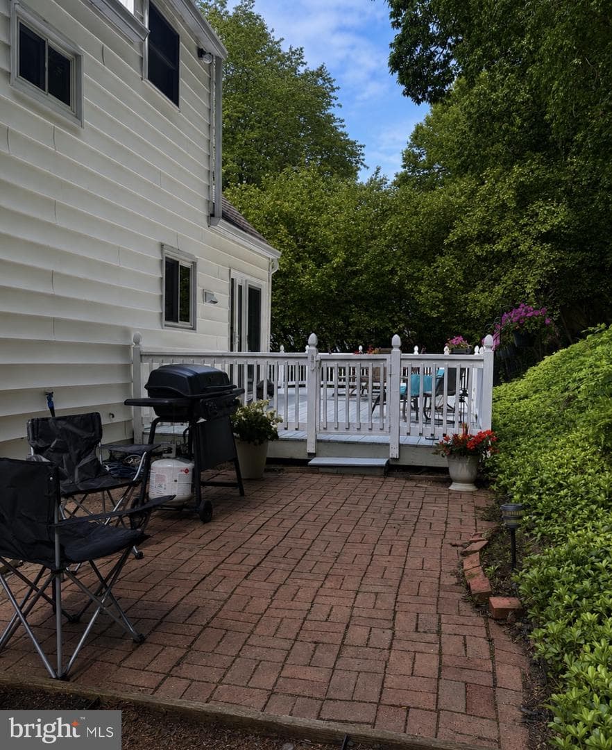10 Jacqueline Drive photo 36