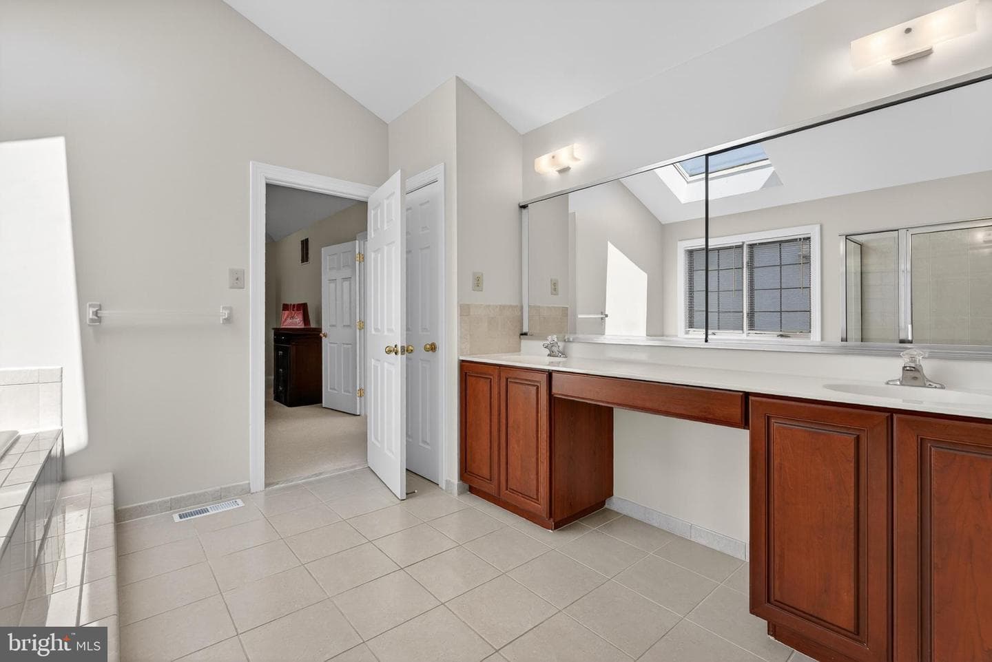 6 Landon Way photo 24