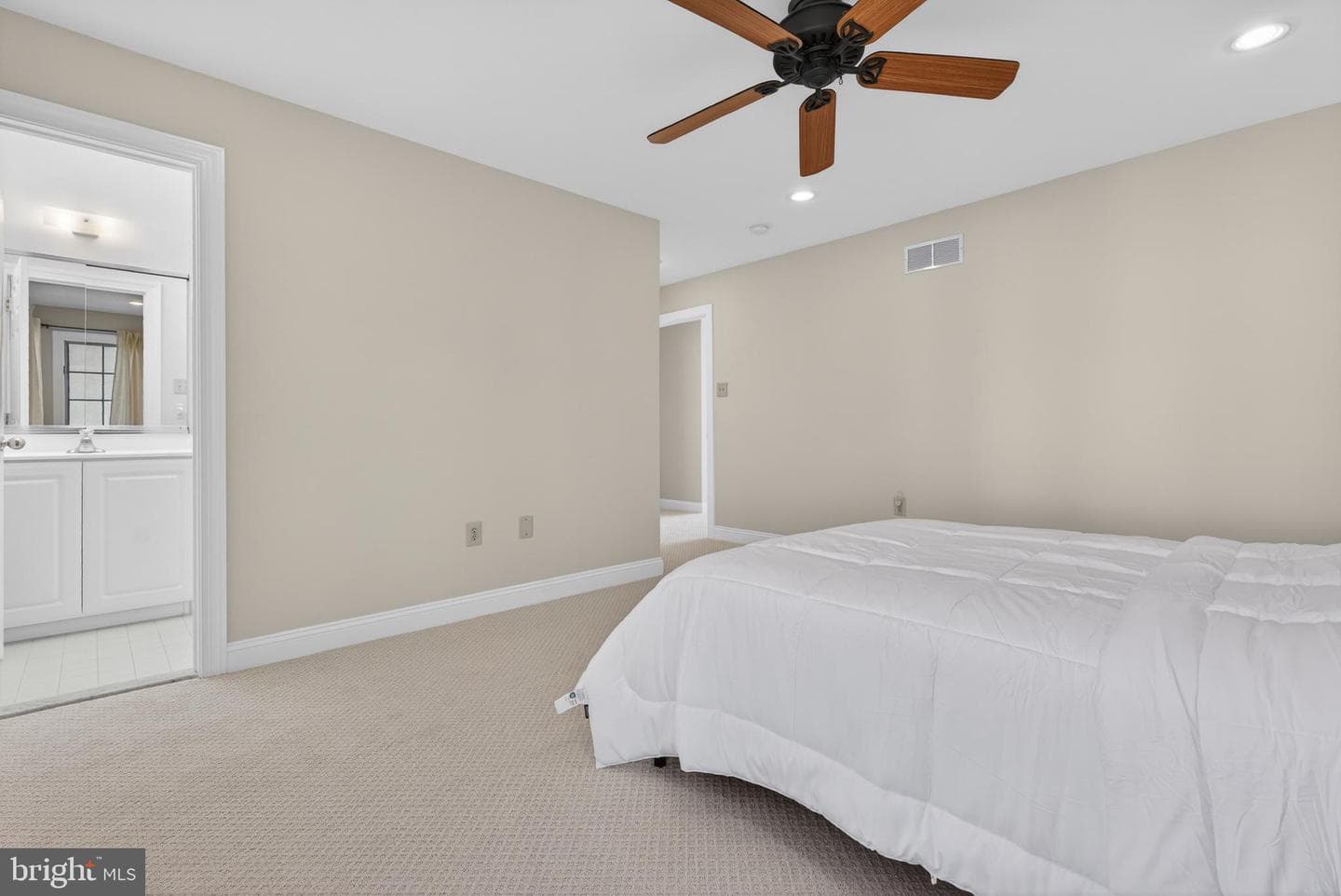 6 Landon Way photo 27