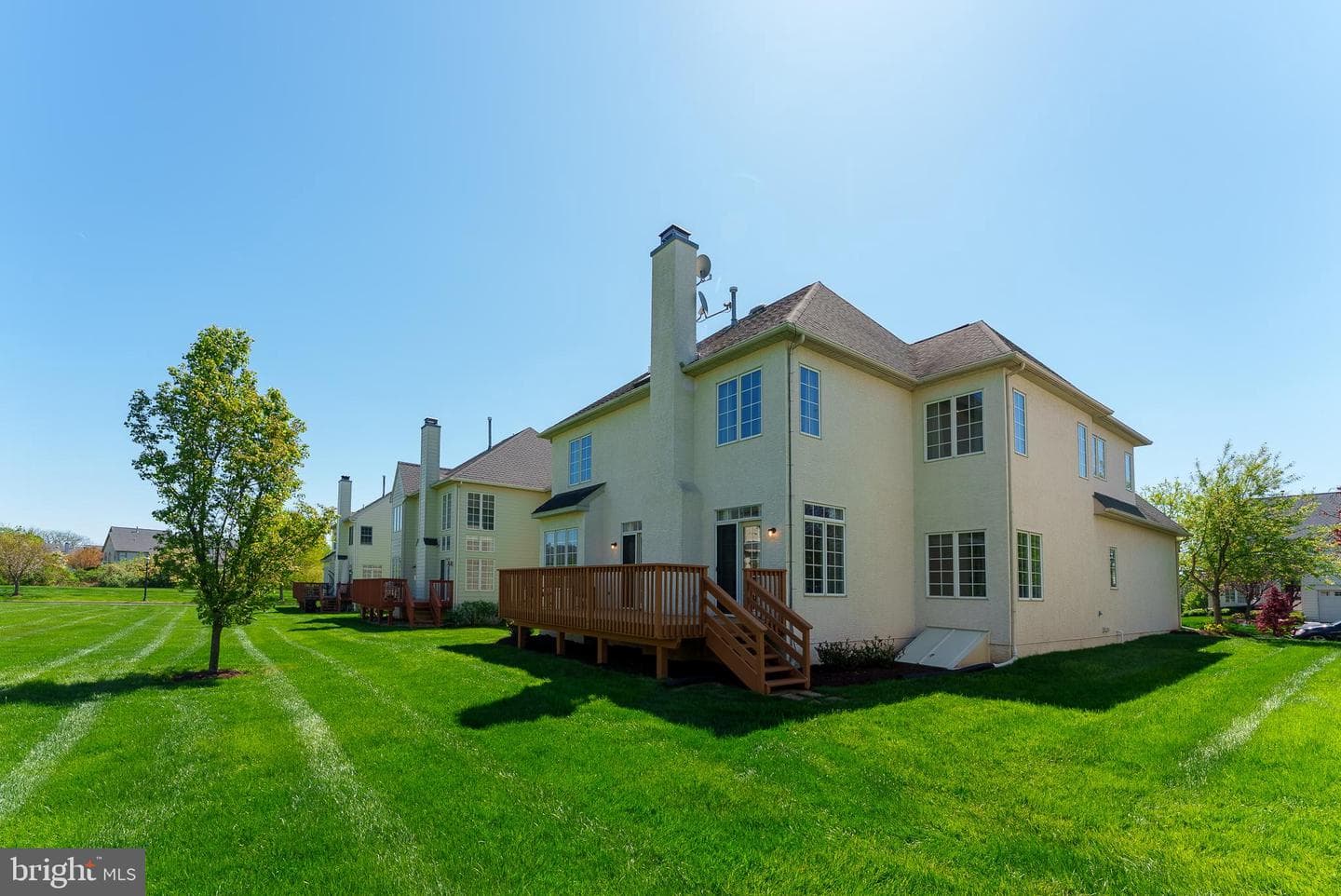 6 Landon Way photo 3