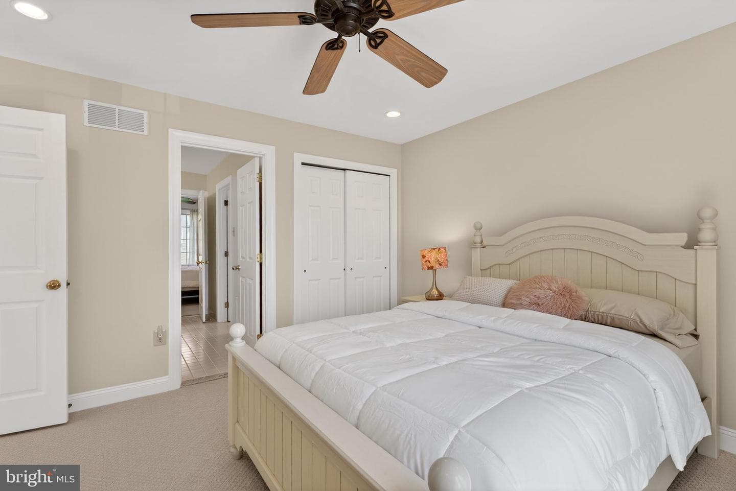 6 Landon Way photo 33