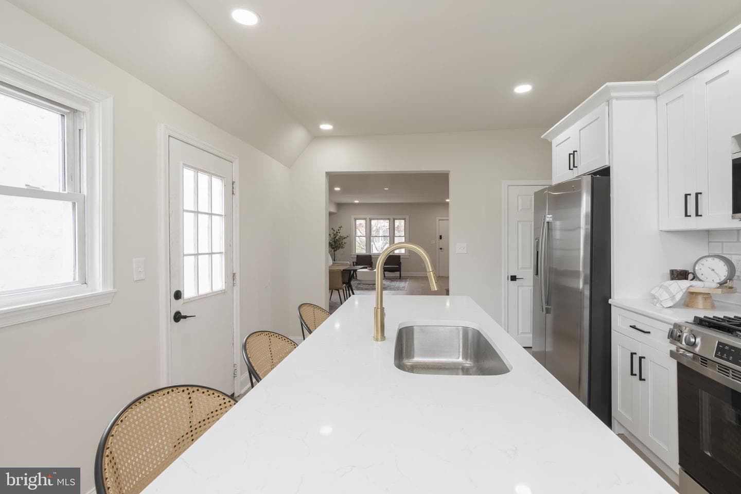 107 Bradford Avenue photo 17