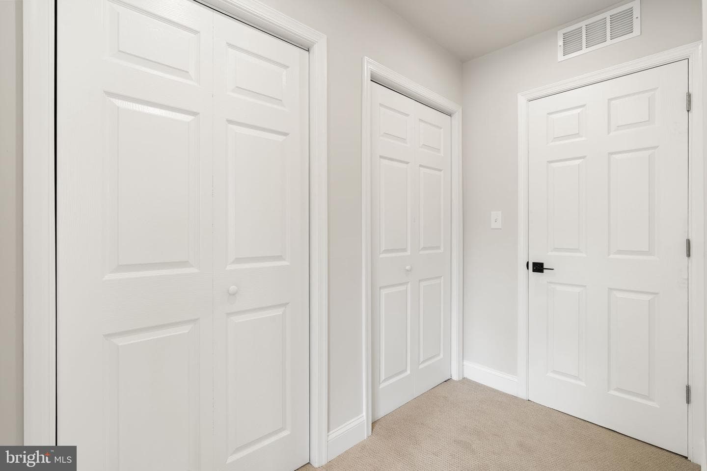 107 Bradford Avenue photo 28