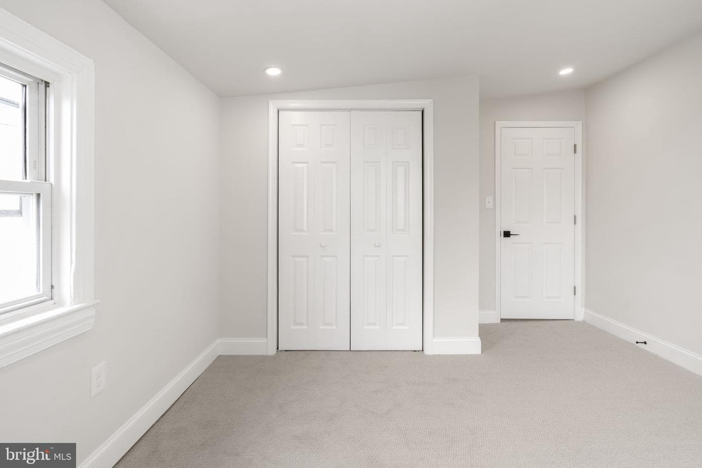 107 Bradford Avenue photo 31