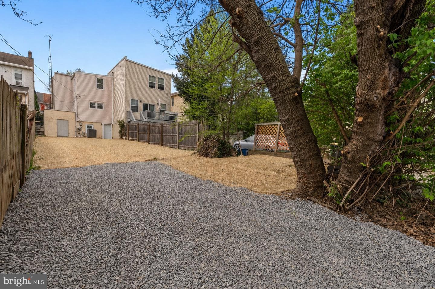 107 Bradford Avenue photo 45