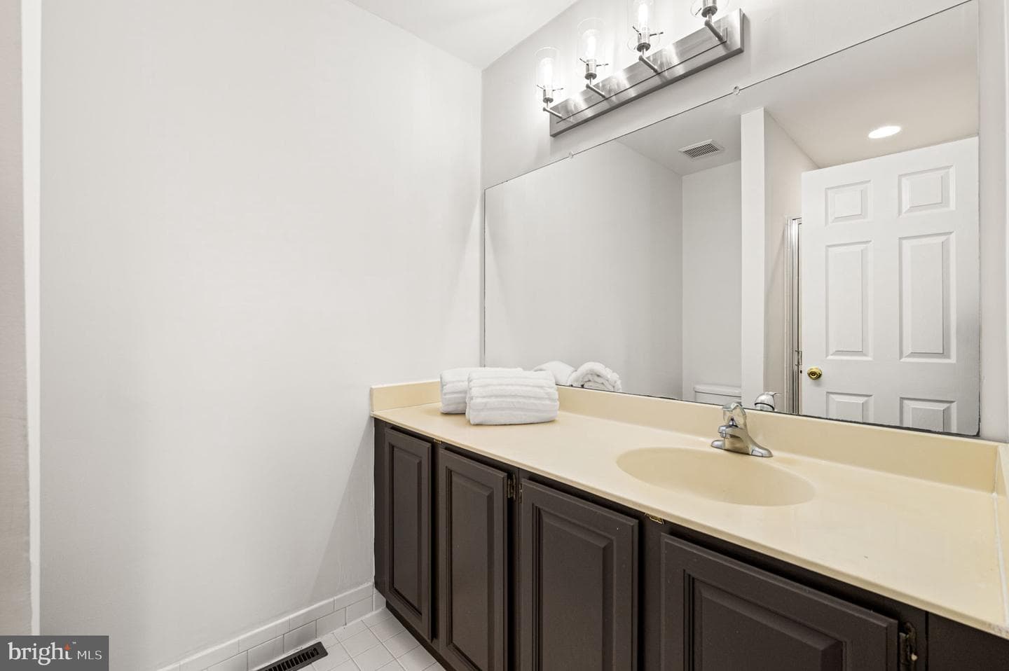 1309 Halifax Court photo 18
