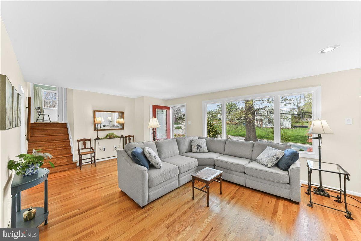 1154 Sylvan Road photo 8
