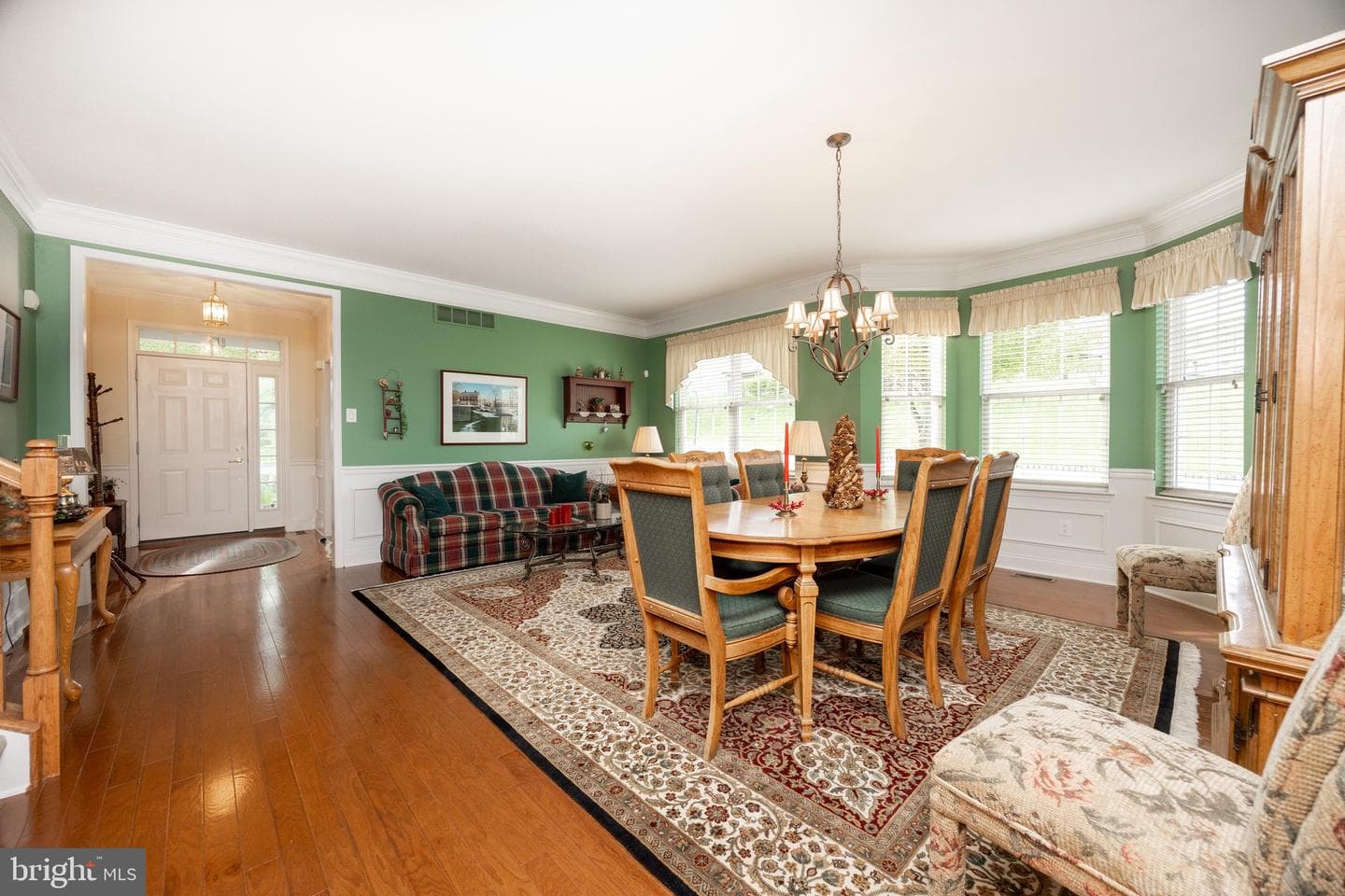 100 Gaston Lane photo 4