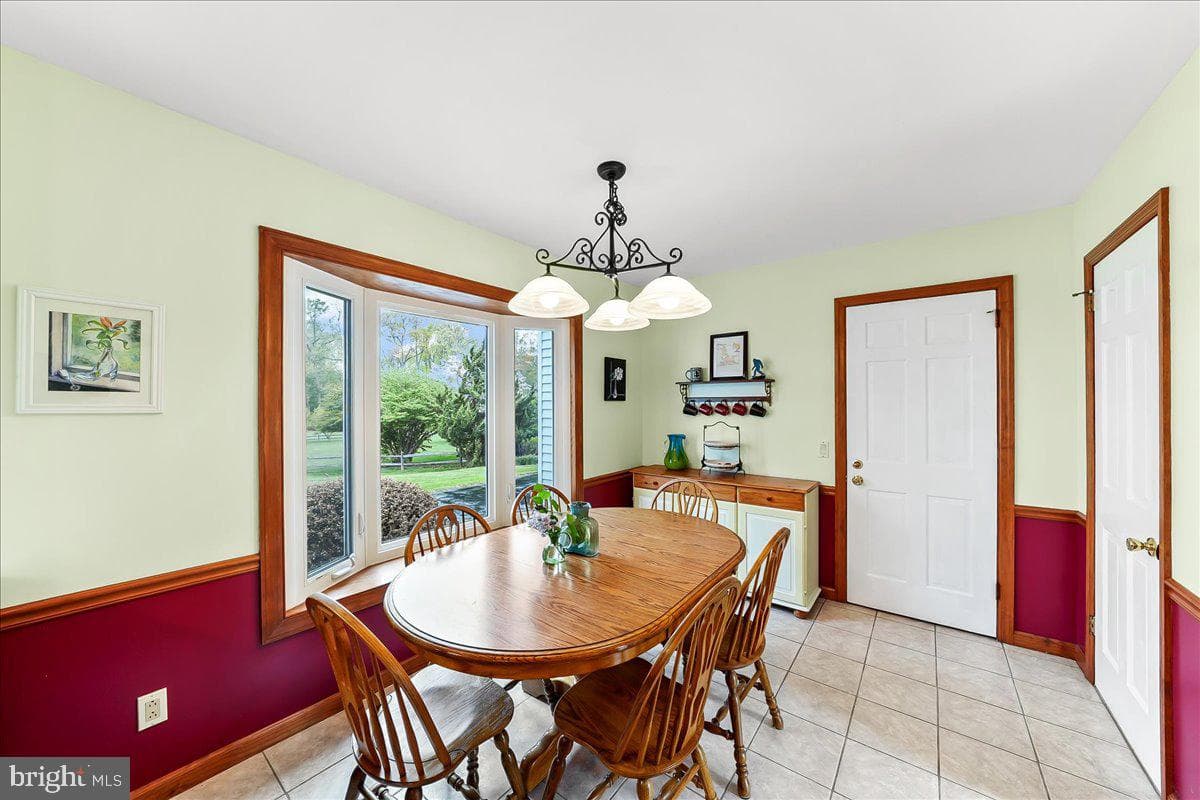 701 Pheasant Run photo 14