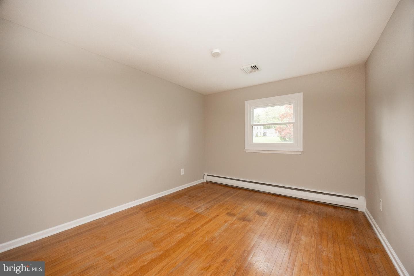 560 Norwood Road photo 26