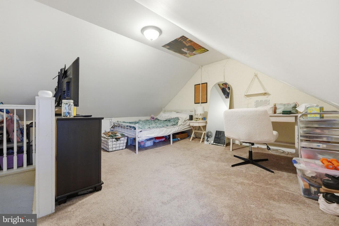 216 Grant Street photo 17
