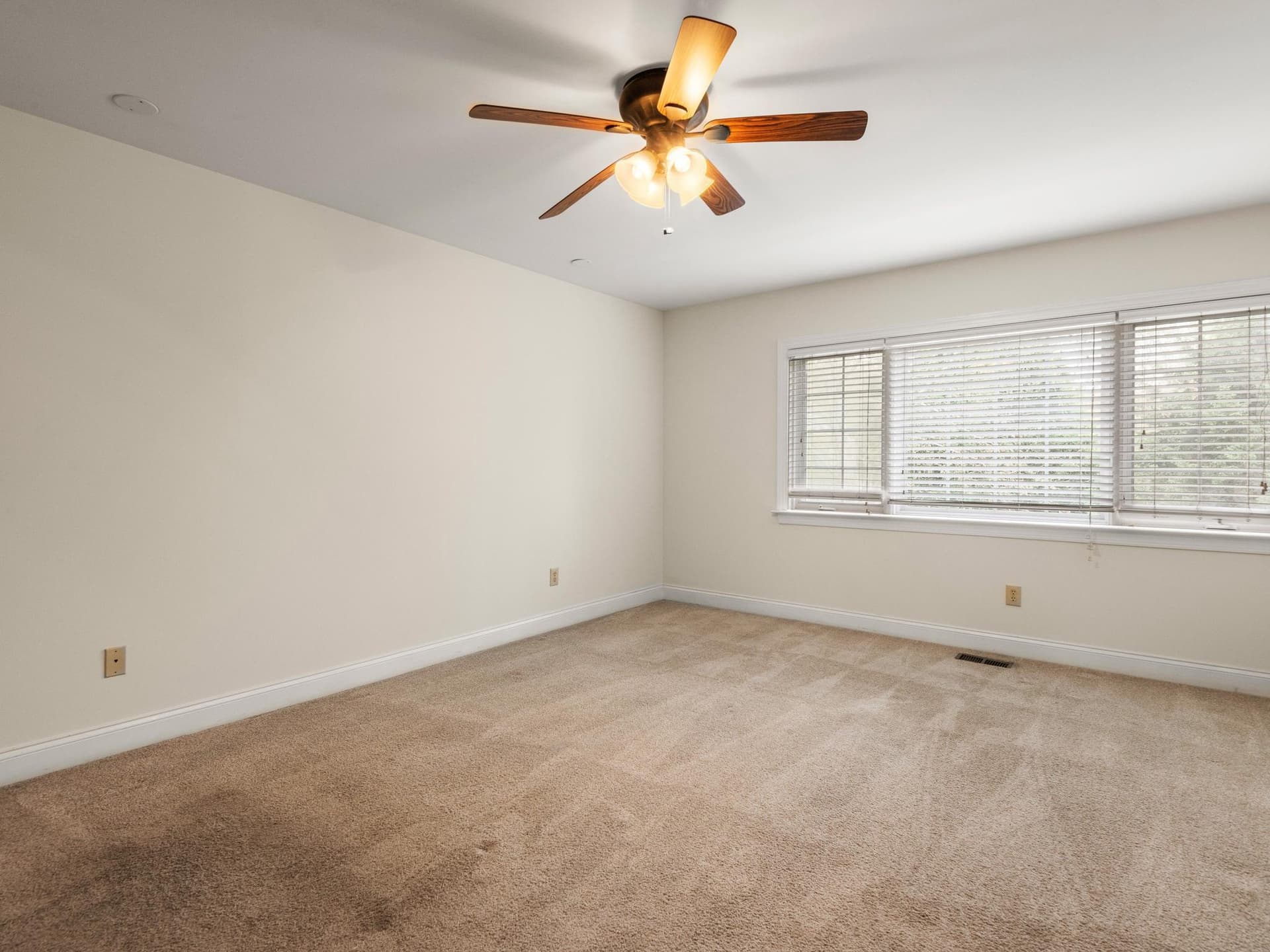 178 Windgate Drive photo 27