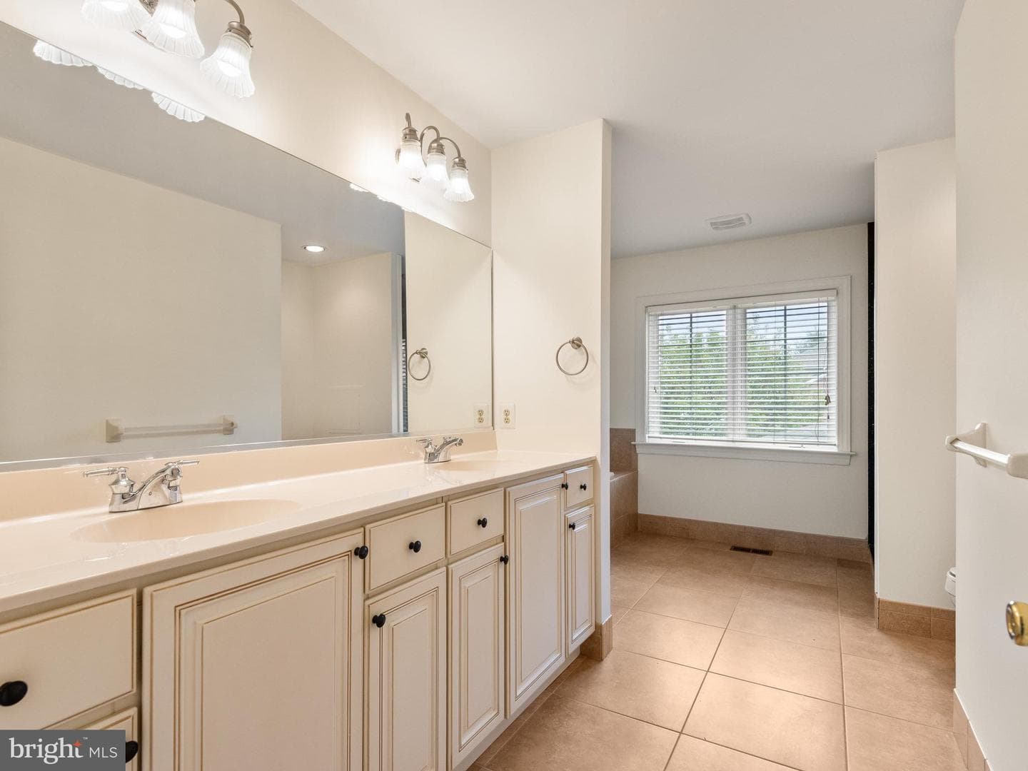 178 Windgate Drive photo 28