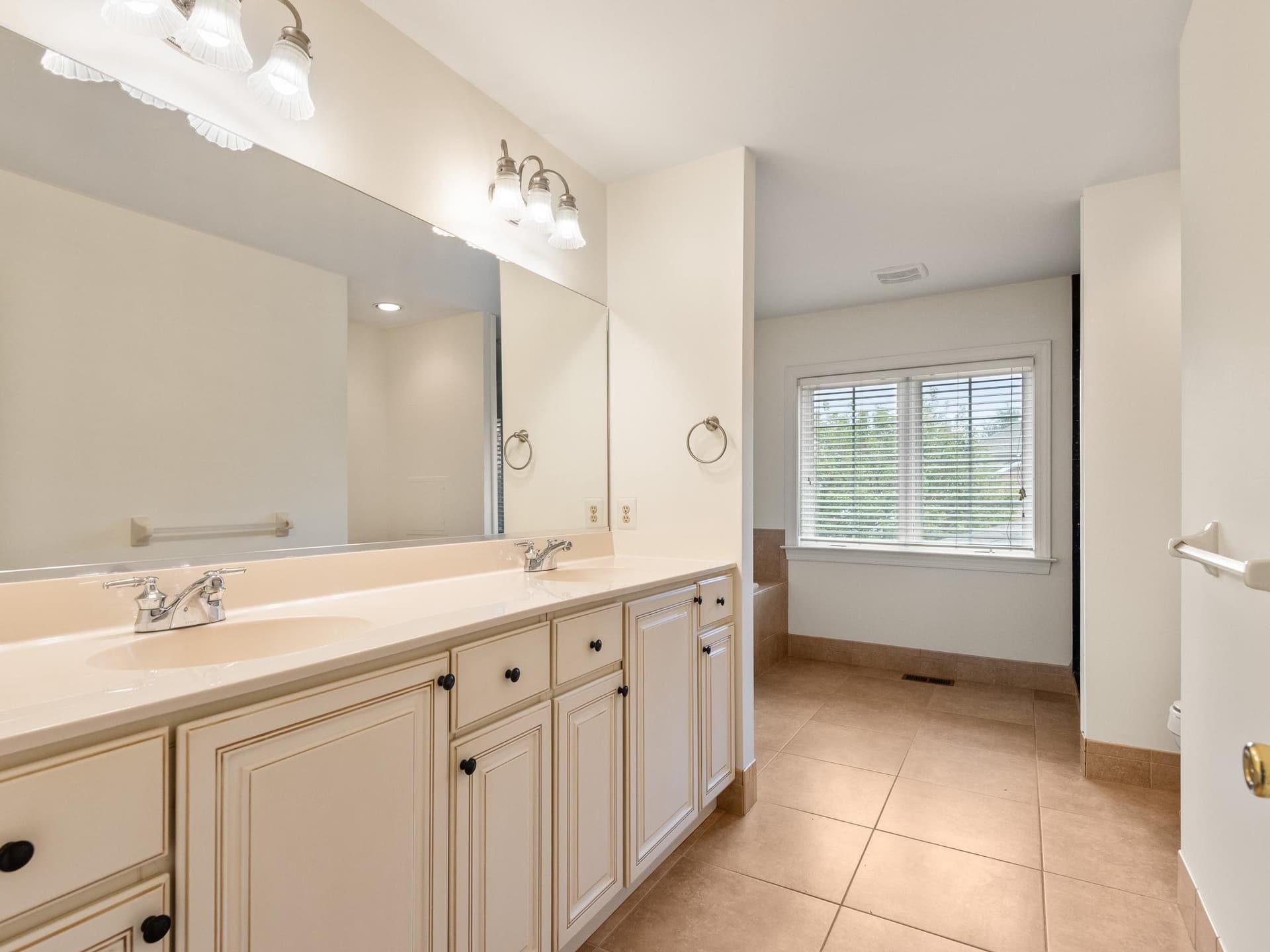 178 Windgate Drive photo 29