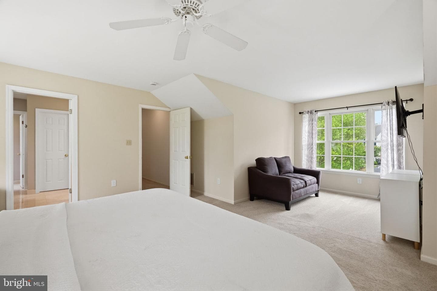 106 Stonebridge Lane photo 20