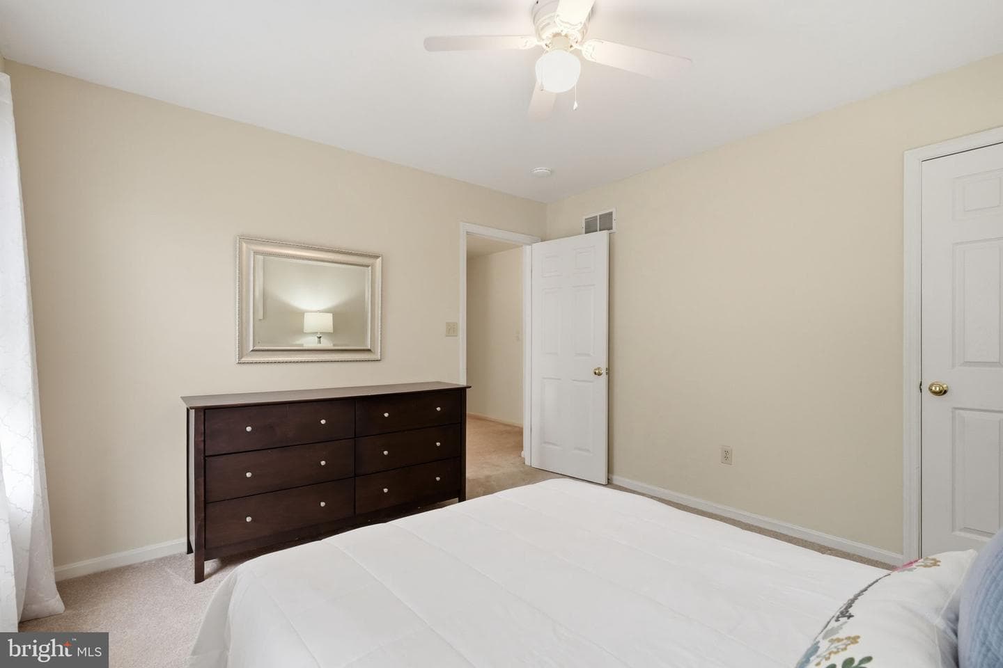 106 Stonebridge Lane photo 26