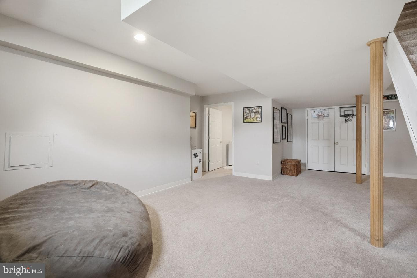 106 Stonebridge Lane photo 35