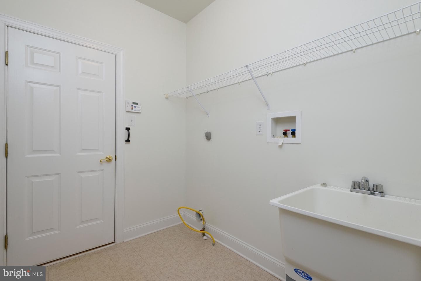 203 Hendrickson Lane photo 24