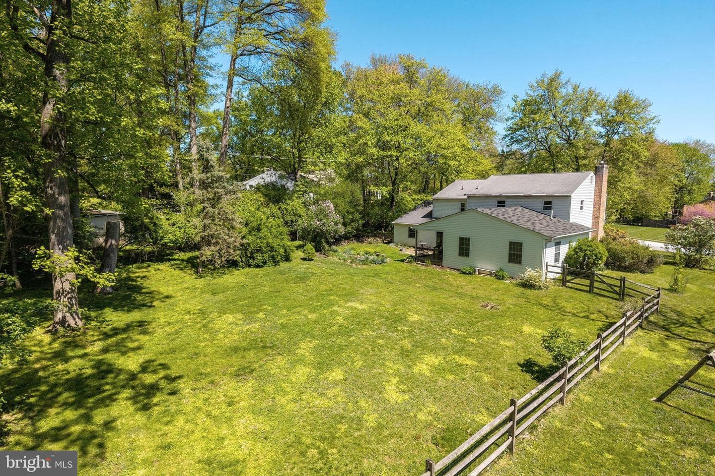 432 Concord Avenue photo 3