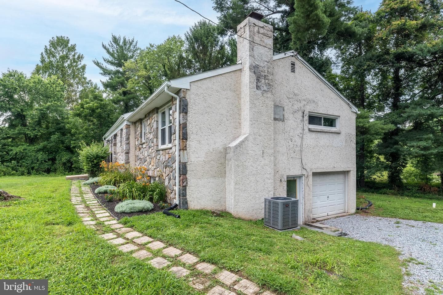 219 Stoney Run Road photo 4