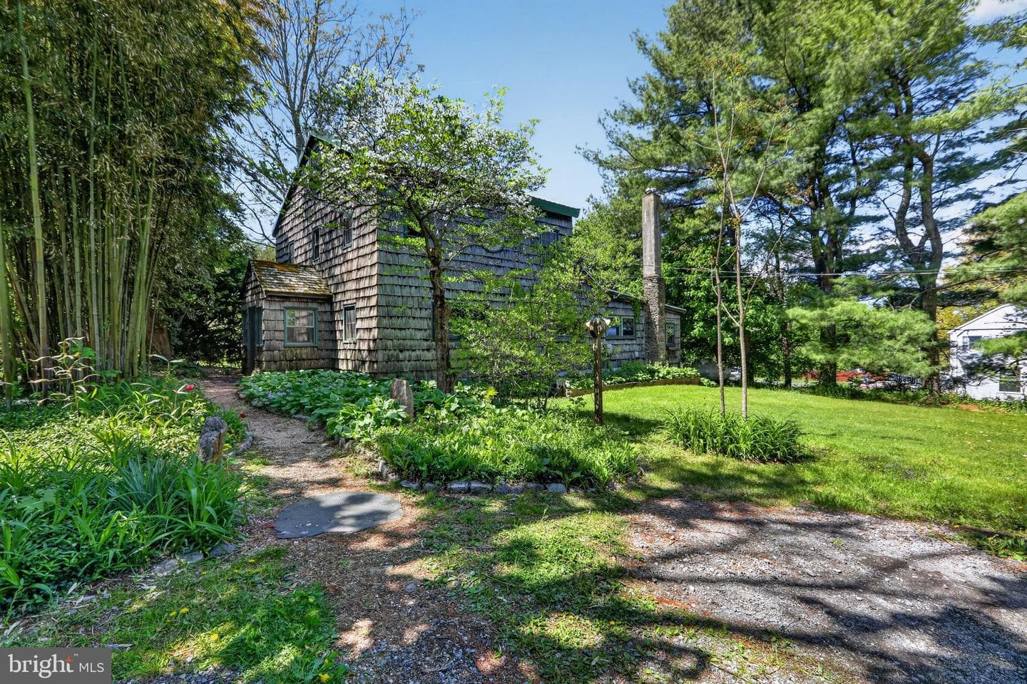 890 Doe Run Road photo 2
