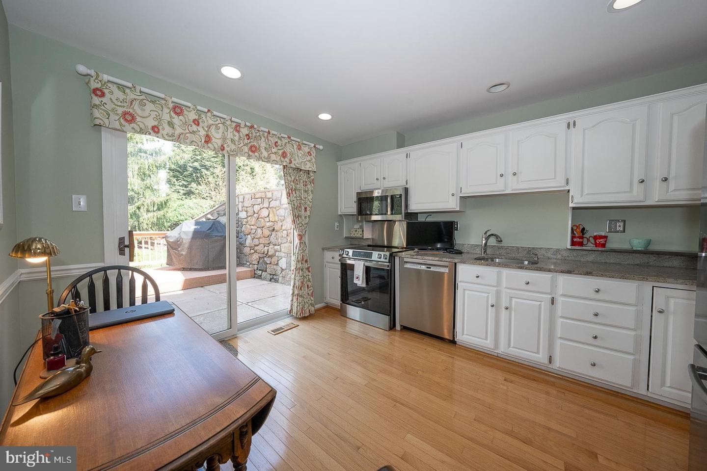 471 Chandlee Drive photo 13
