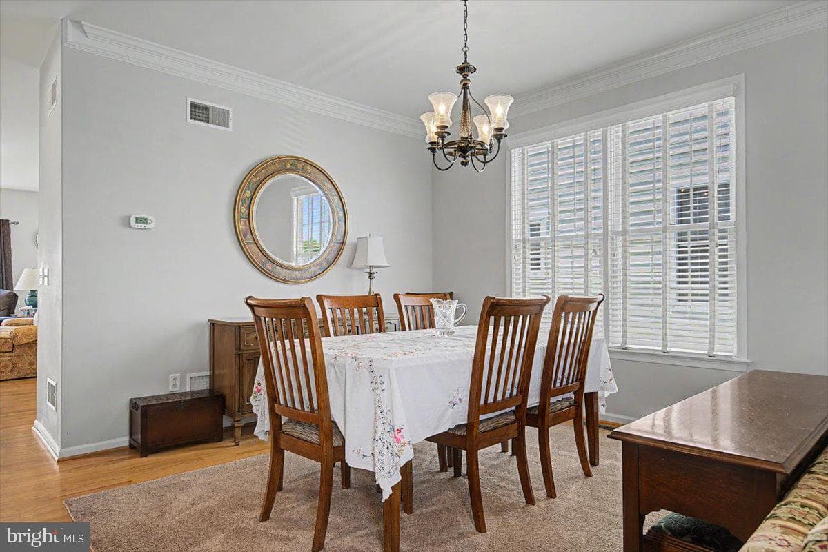 328 Carlisle Drive photo 11