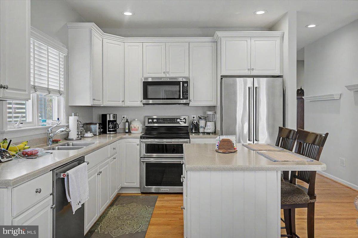 328 Carlisle Drive photo 16