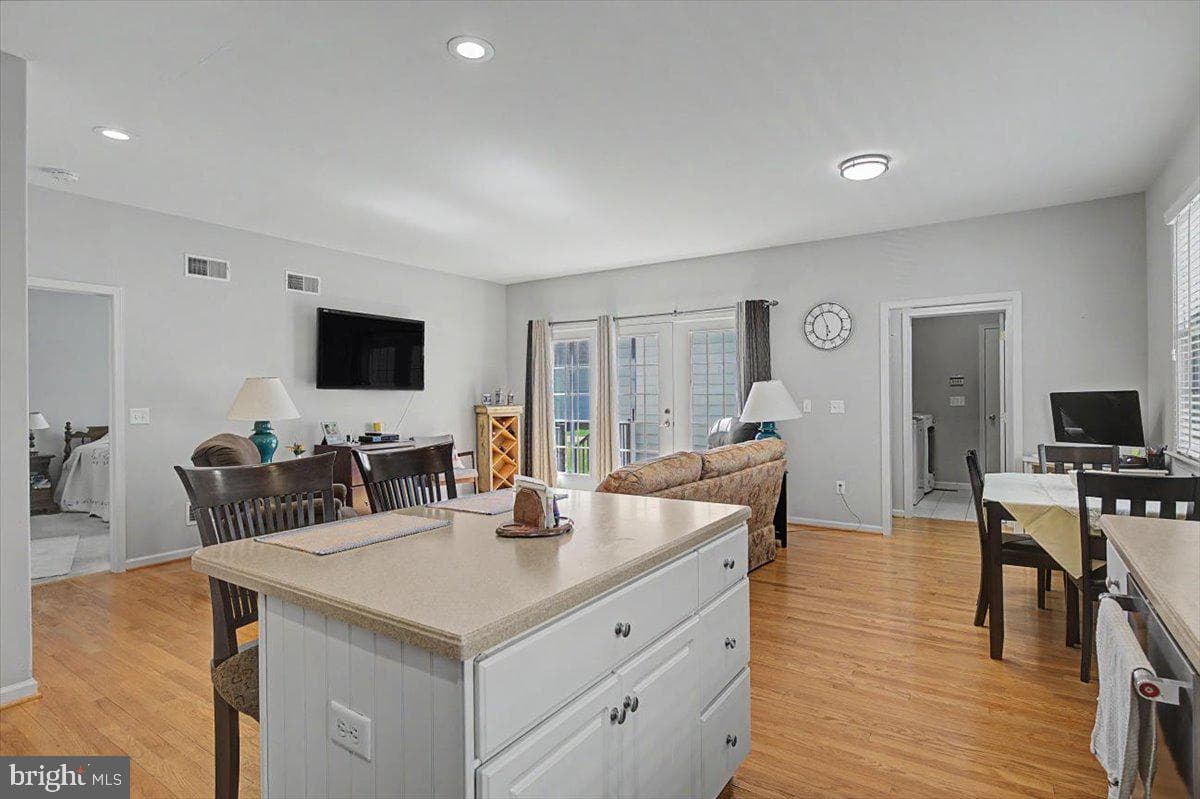 328 Carlisle Drive photo 17