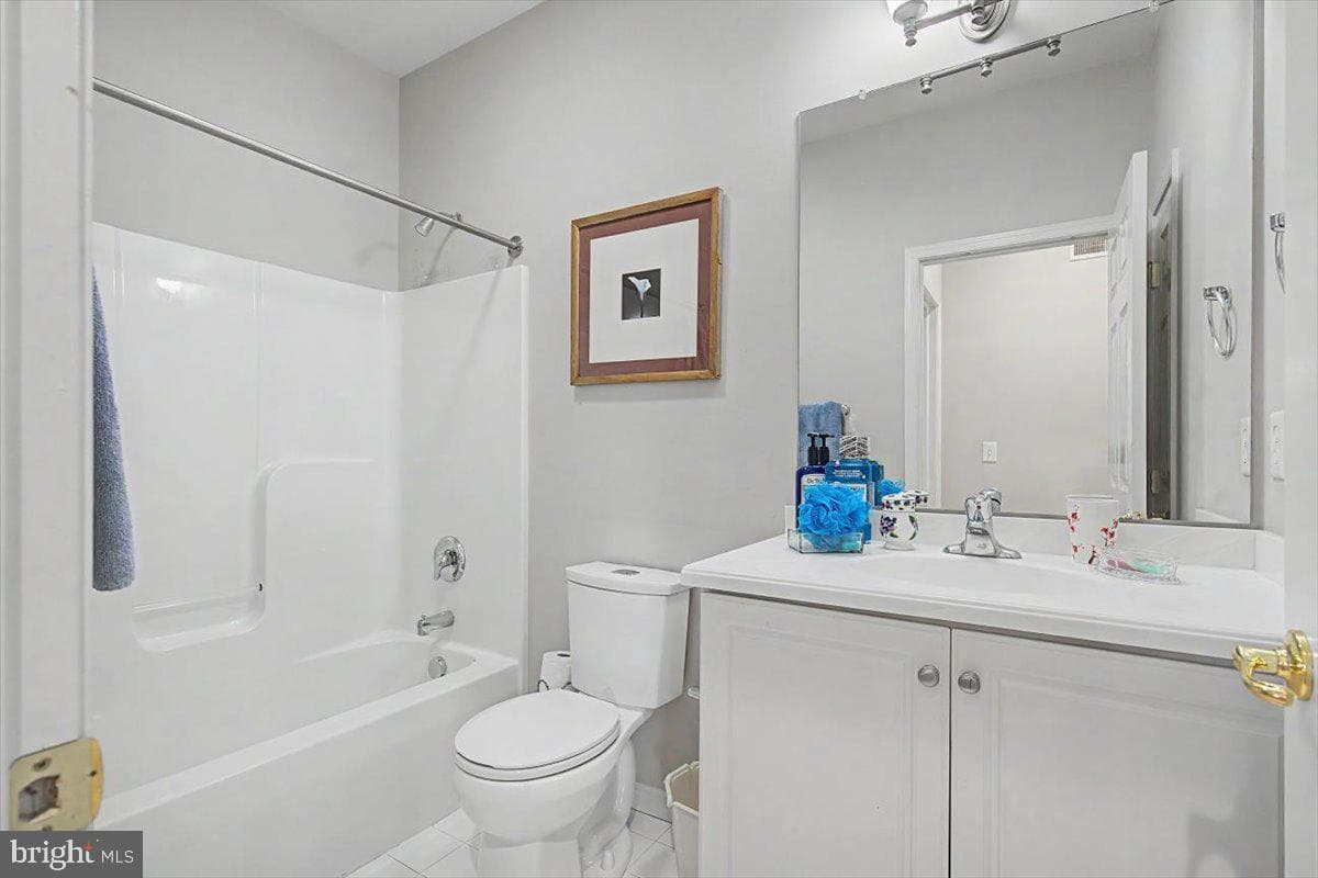 328 Carlisle Drive photo 25