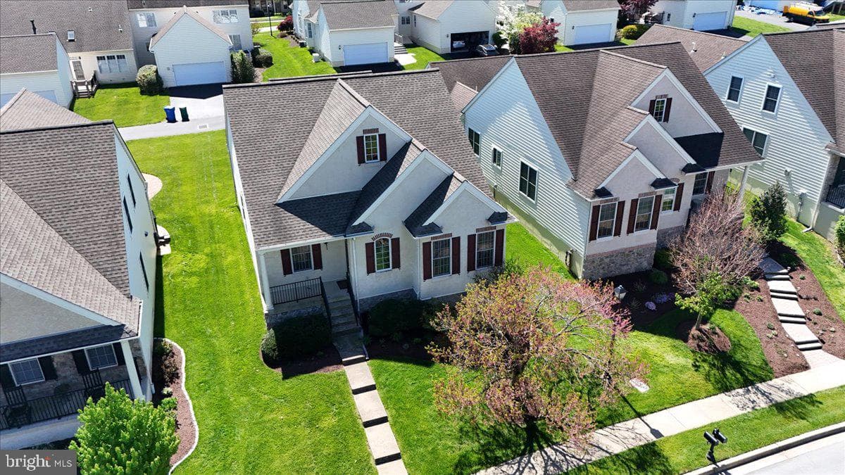 328 Carlisle Drive photo 5