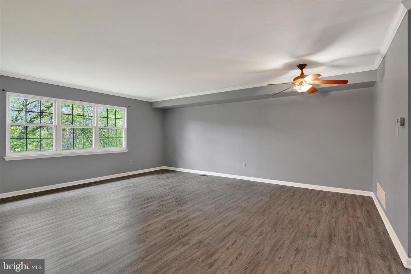 330 Carlyn Court photo 12