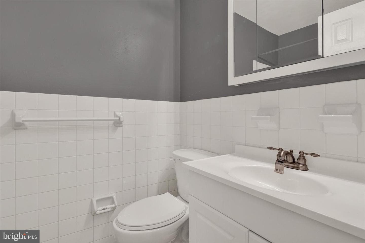 330 Carlyn Court photo 21