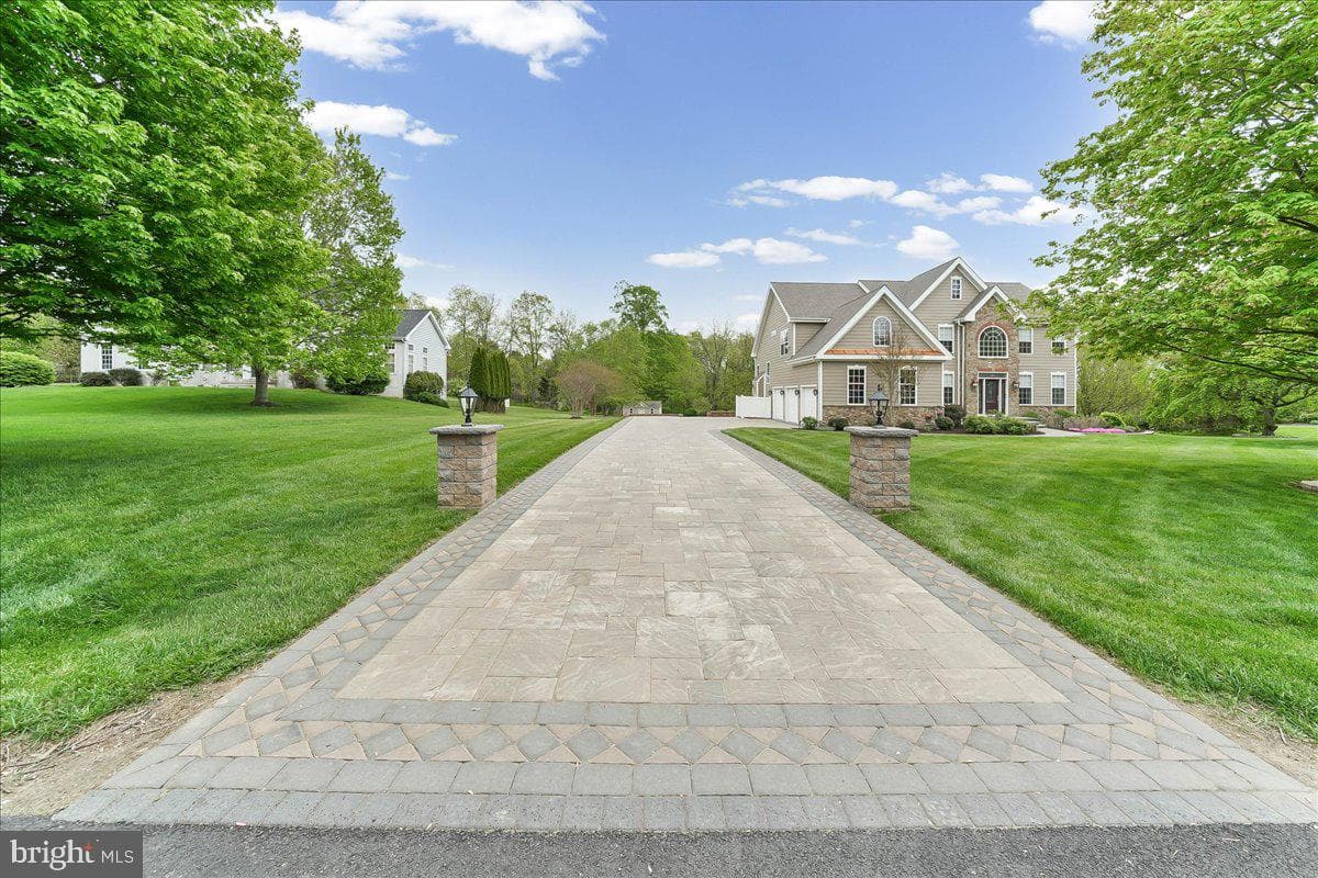 86 Mccormick Way photo 57