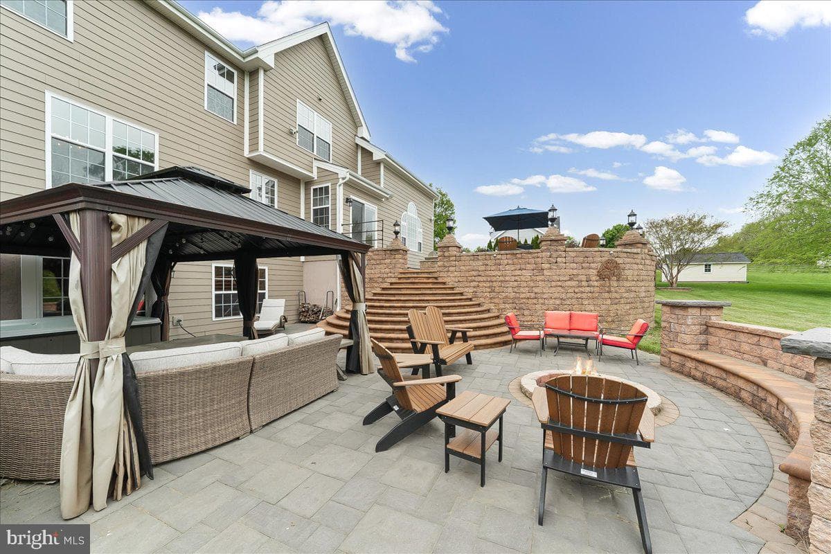 86 Mccormick Way photo 6